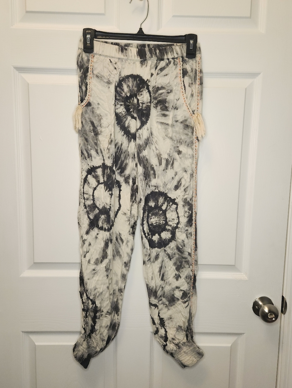 Skemo Boho Tie-Dye Joggers Size Small